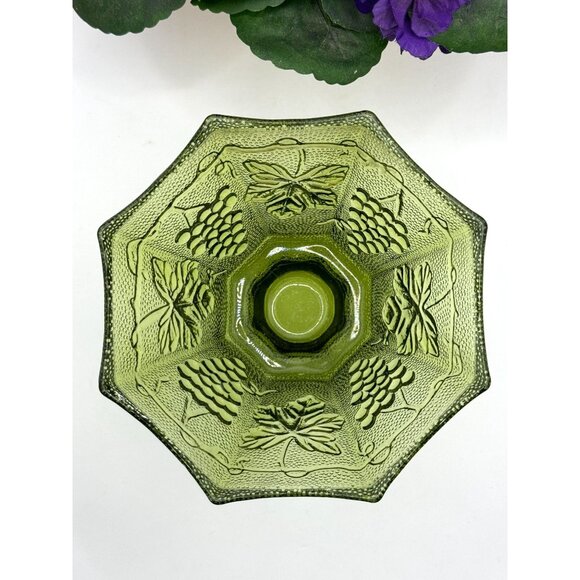 Vintage Anchor Hocking Green Glass Candy Dish With Grape & Leaf Design - Picture 4 of 7